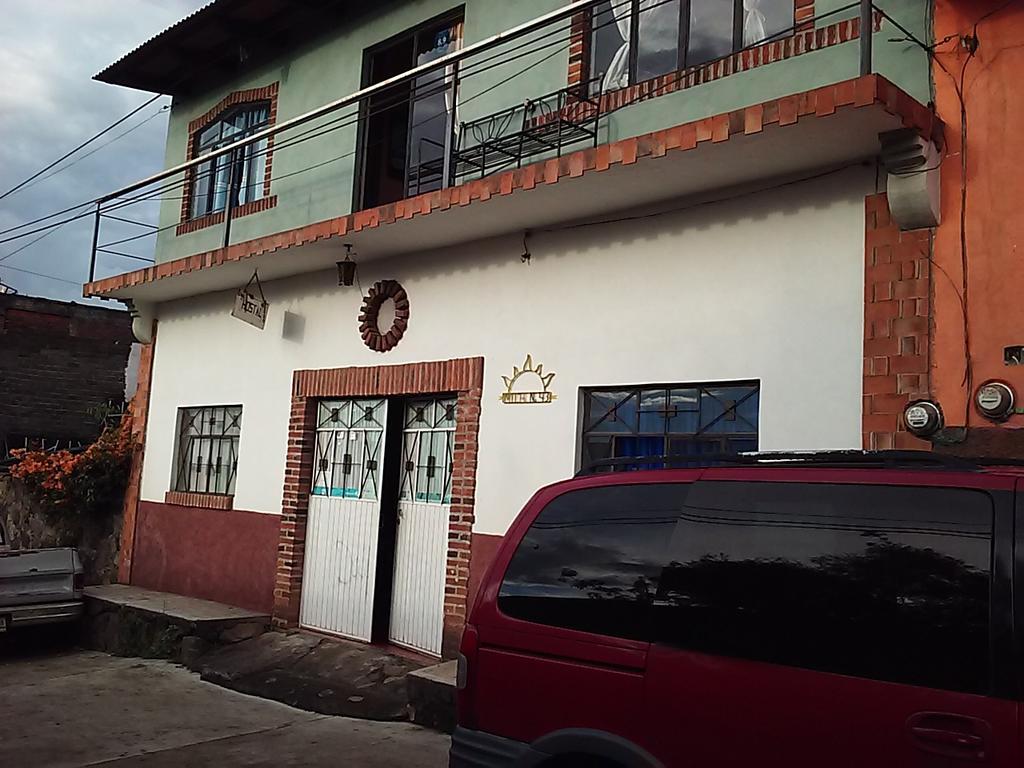 Casa Del Sol Pensionat Pátzcuaro Eksteriør billede